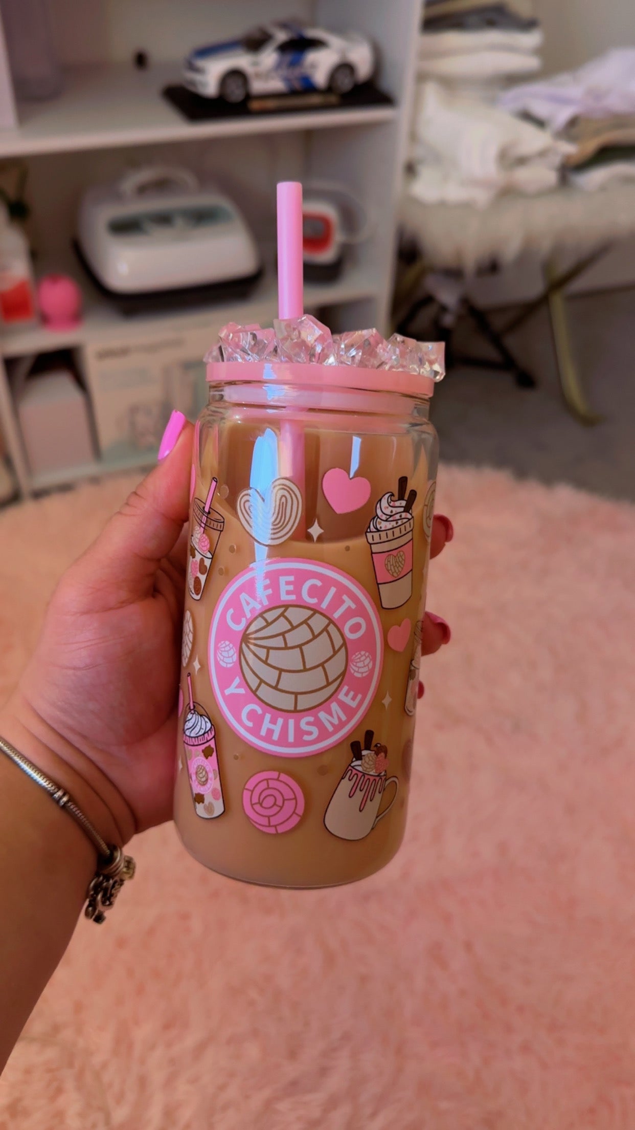 Snow globe 16 oz Coffee & Milk cup light pink lid