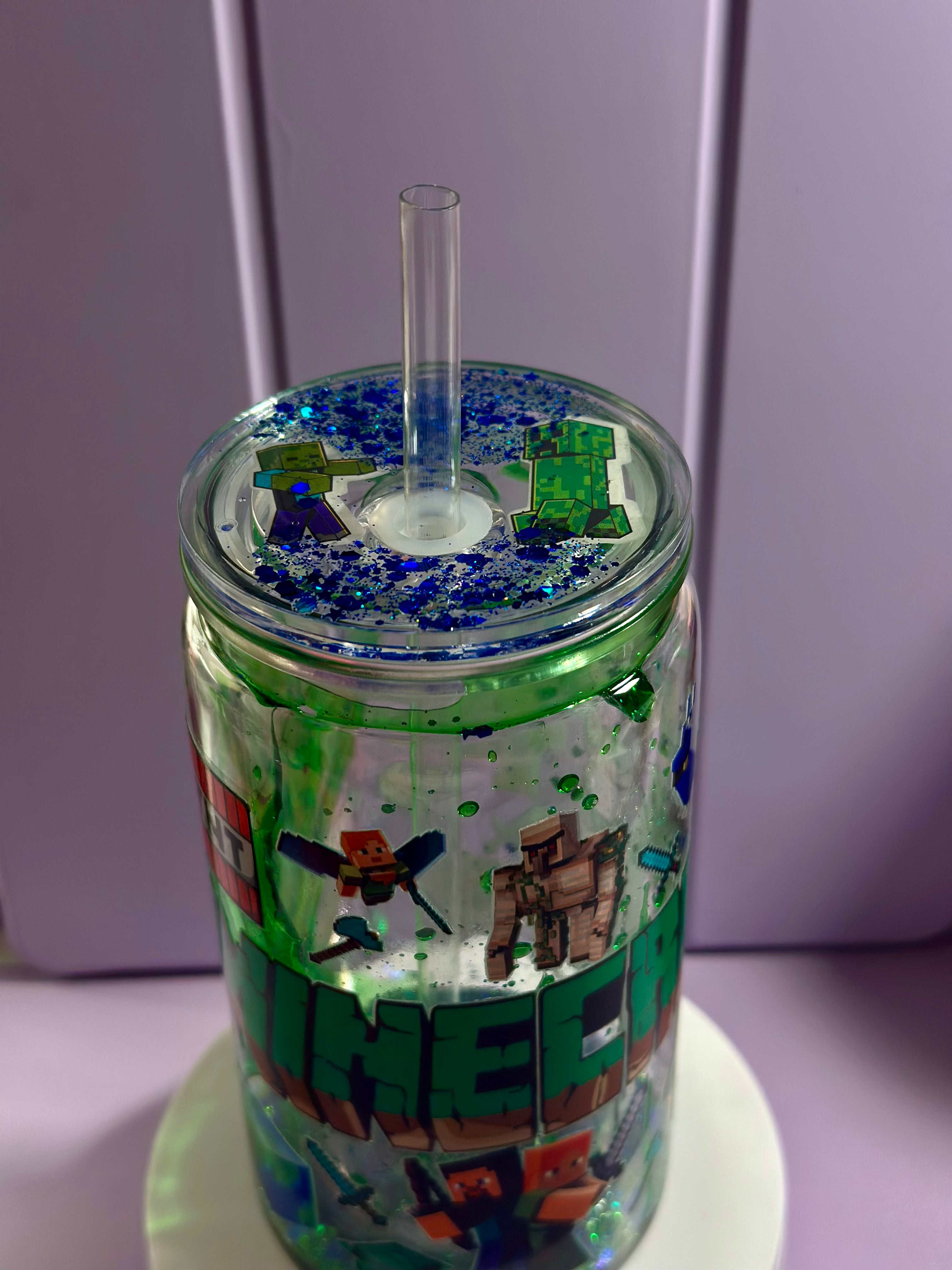 Minecraft 16oz snow globe cup